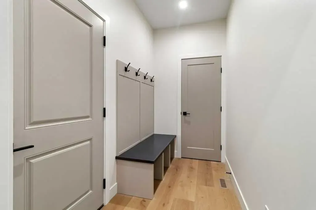 10 Aura Drive