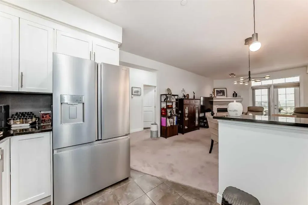 1005A Westmount Drive, #211
