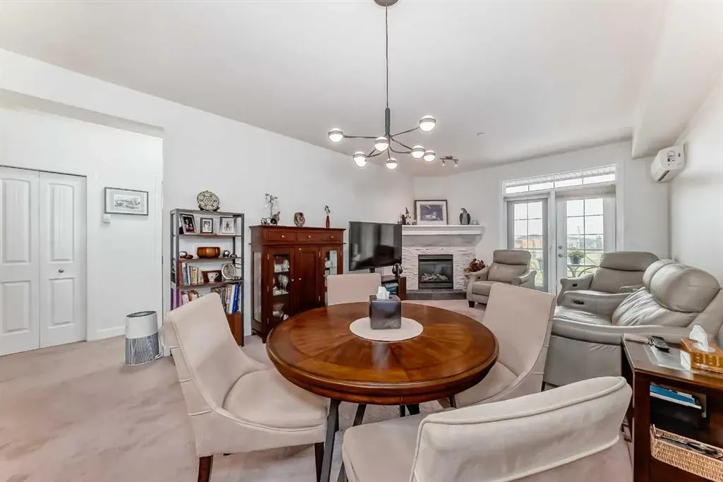 1005A Westmount Drive, #211