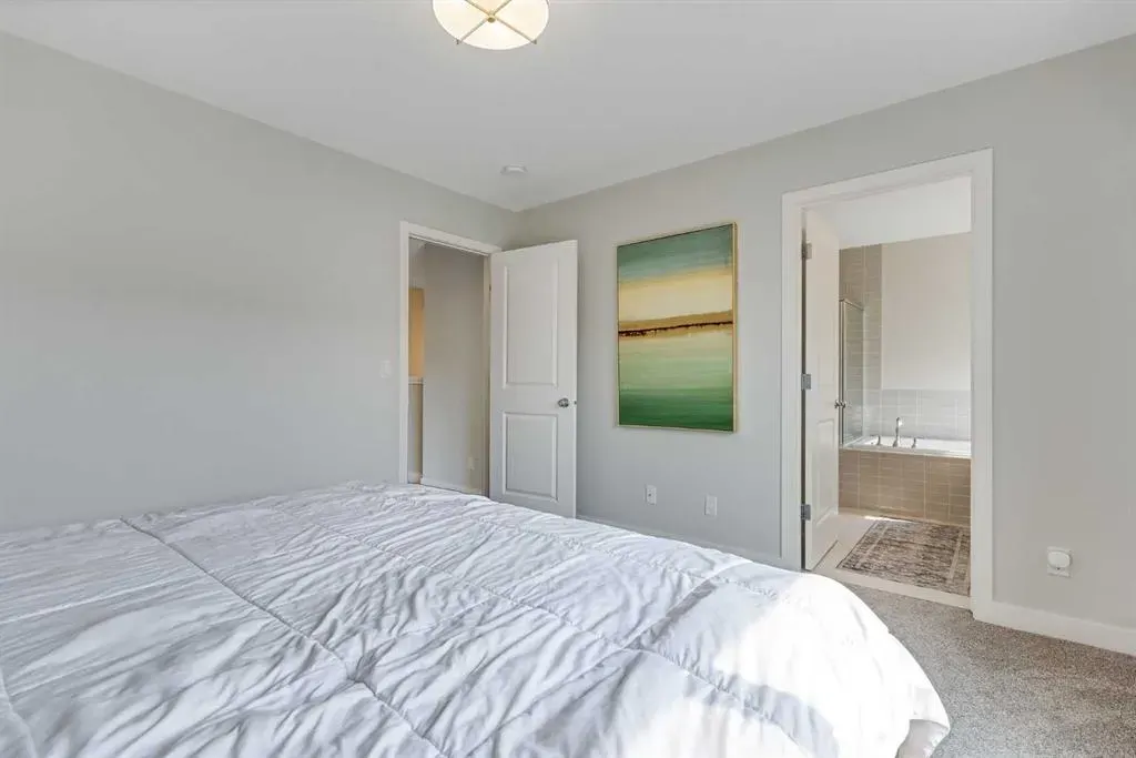101 Mallard Grove SE