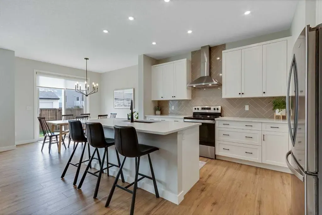 101 Mallard Grove SE