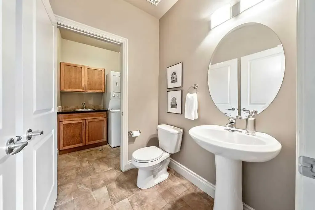 2411 2 Avenue NW, #2