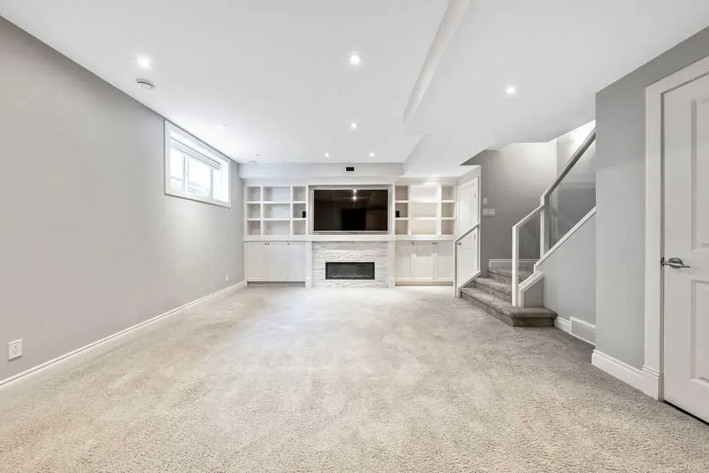 2411 2 Avenue NW, #2