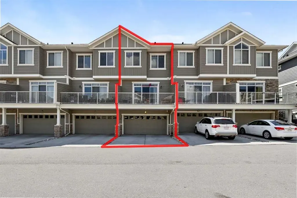 523 Evanston Manor NW