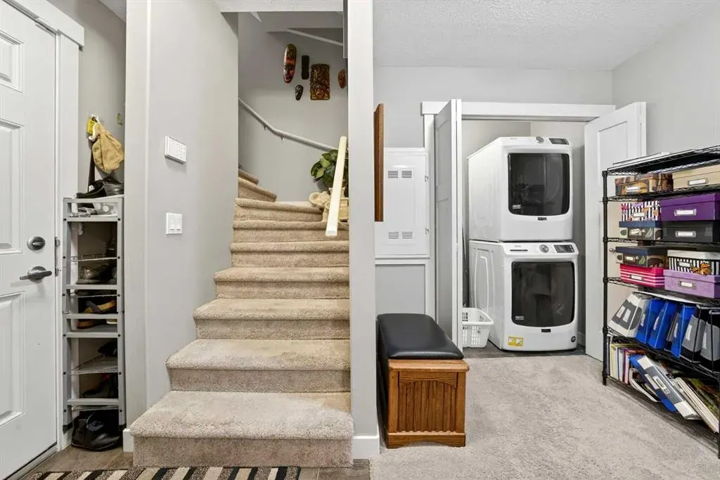 523 Evanston Manor NW