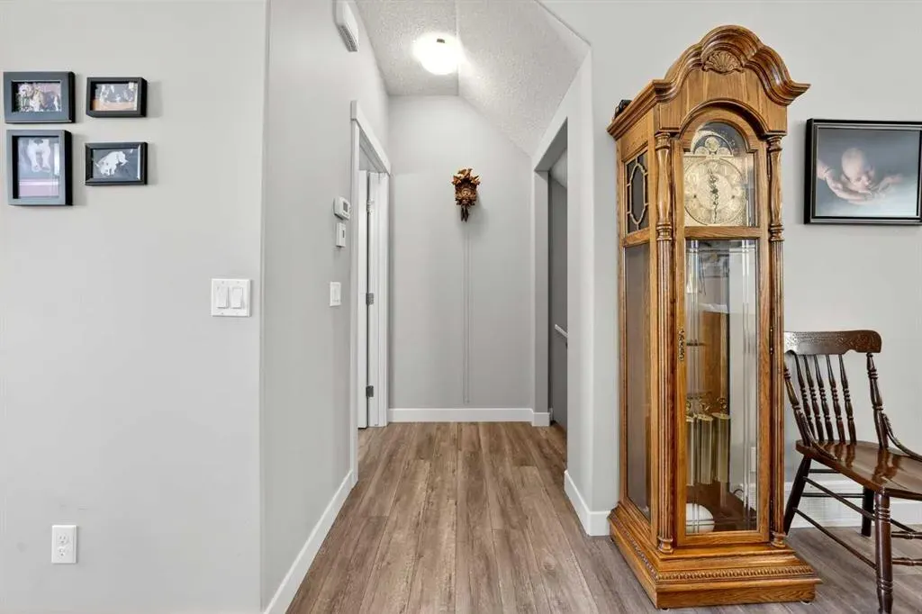 523 Evanston Manor NW