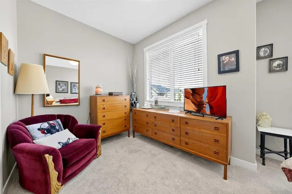 523 Evanston Manor NW