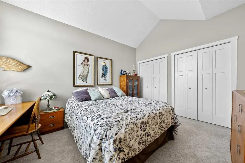 523 Evanston Manor NW