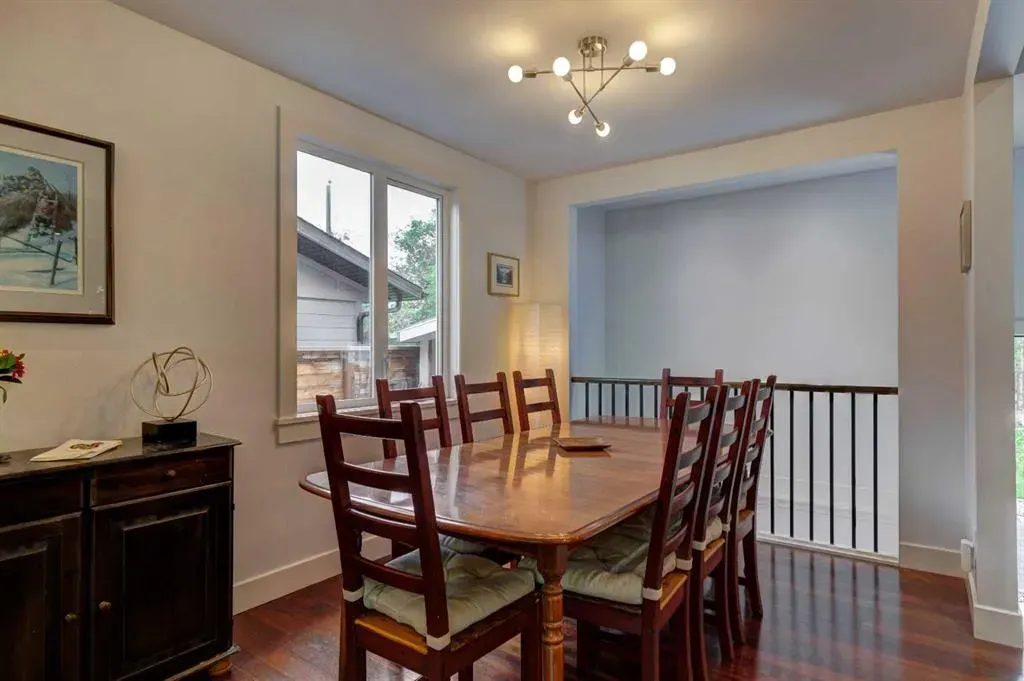 82 Gladys Ridge Road SW