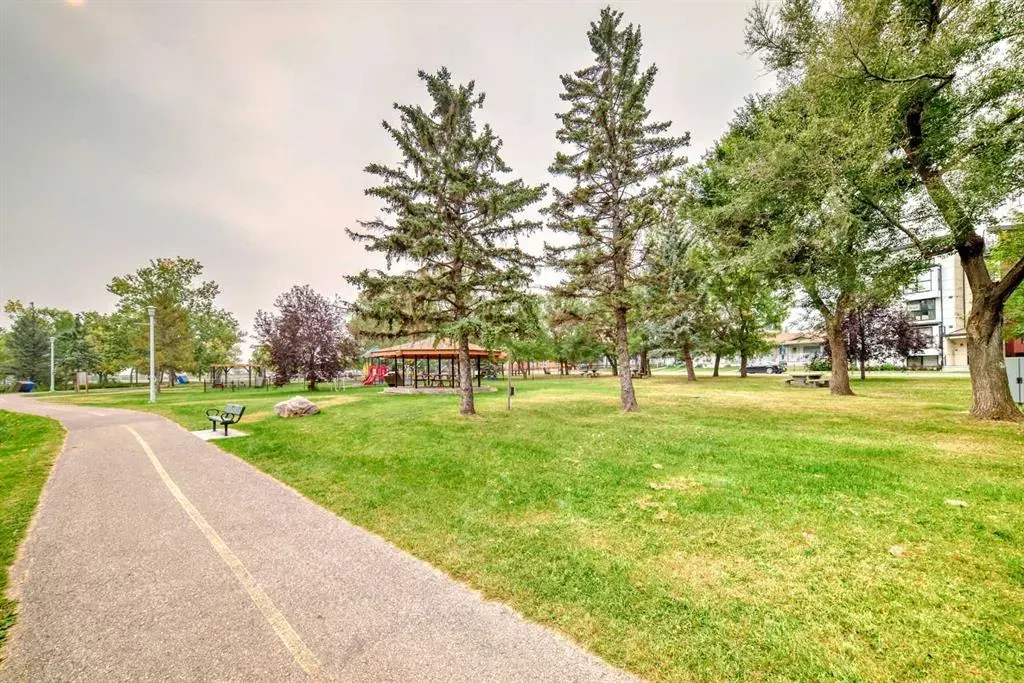 606 Lakeside Boulevard, #22