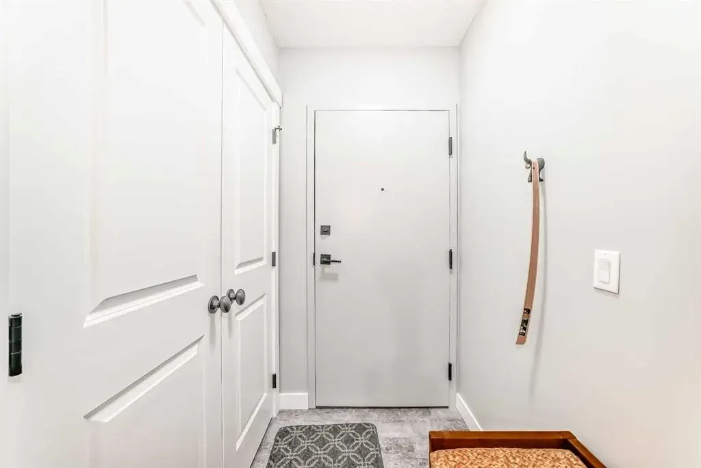 606 Lakeside Boulevard, #22