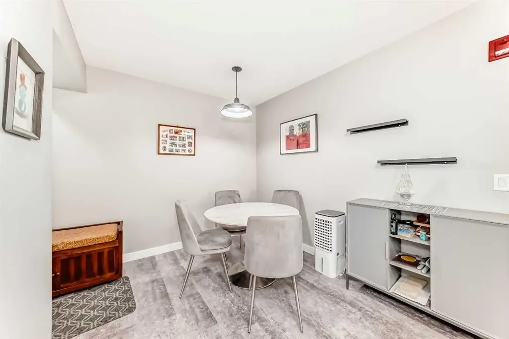 606 Lakeside Boulevard, #22