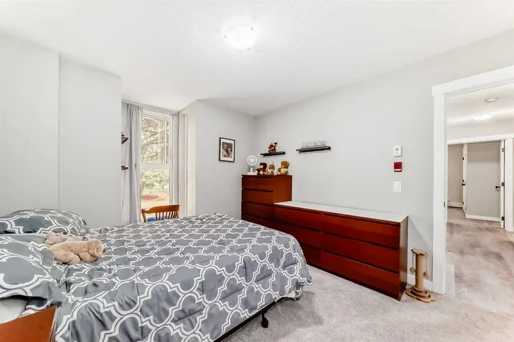 606 Lakeside Boulevard, #22