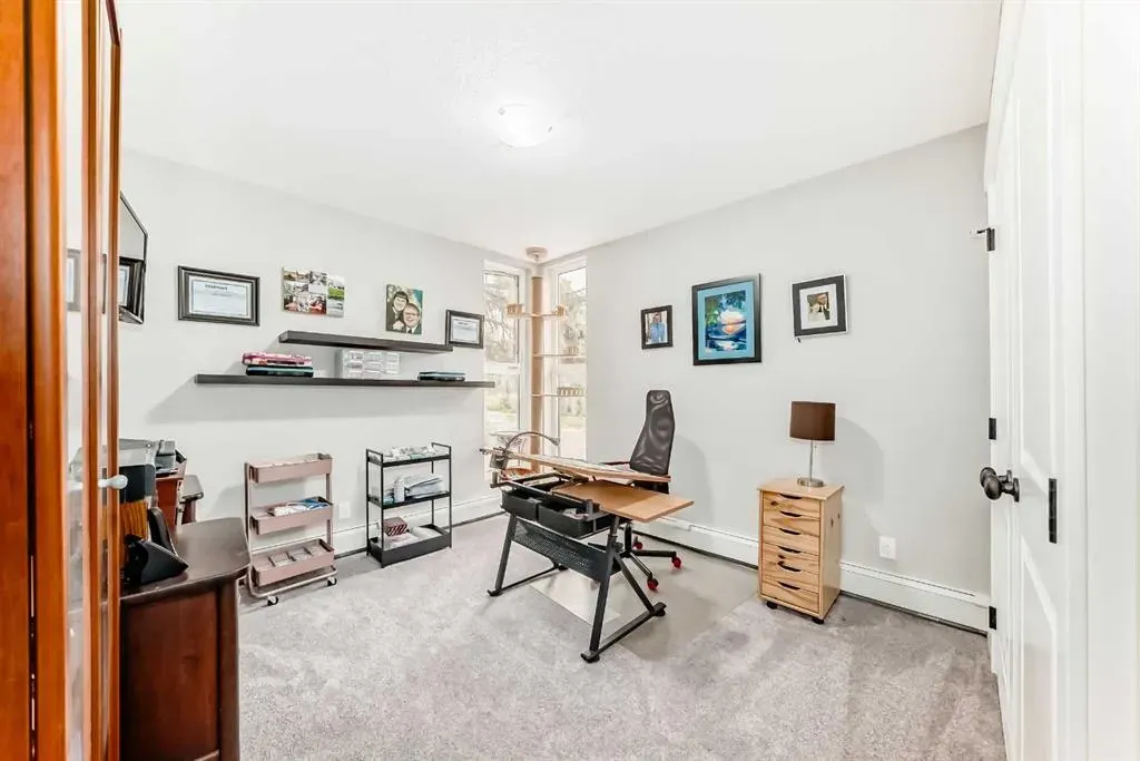 606 Lakeside Boulevard, #22