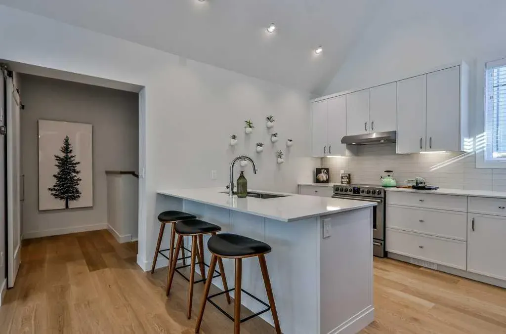 209 Stewart Creek Rise, #202L