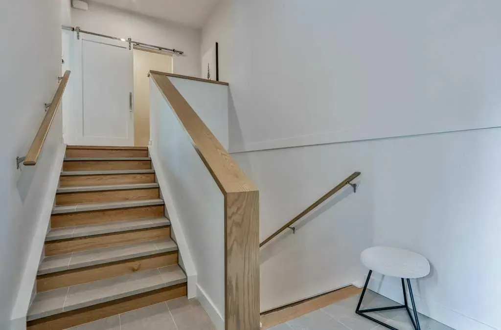 209 Stewart Creek Rise, #202L