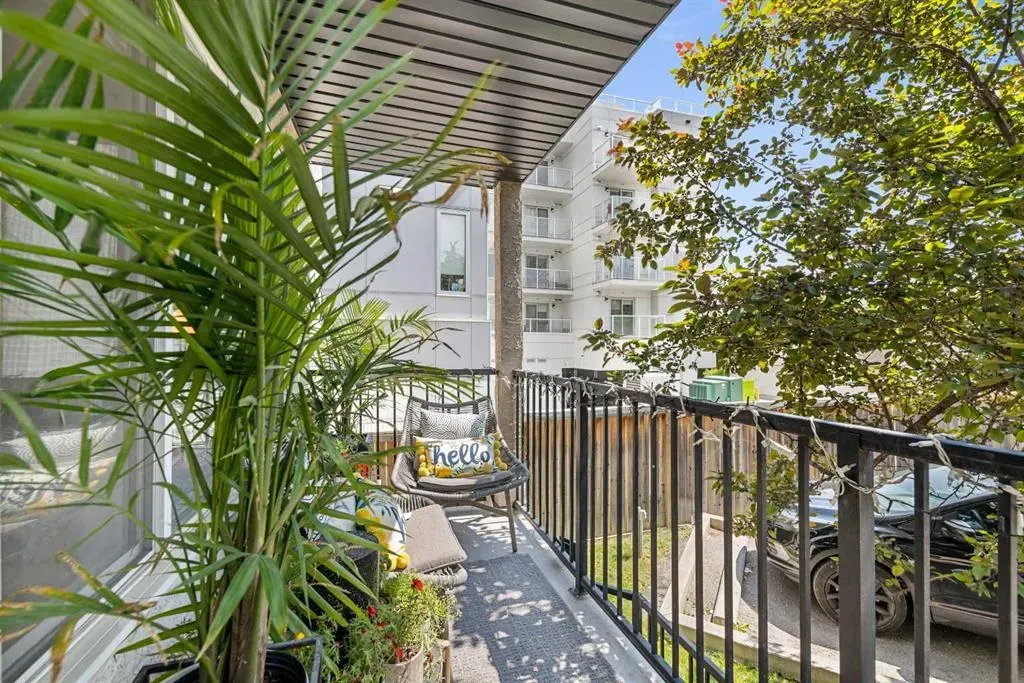 2111 34 Avenue SW, #201