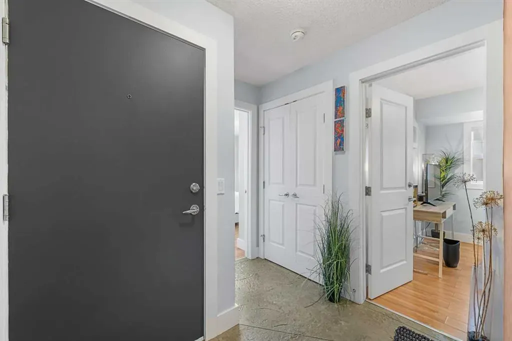 2111 34 Avenue SW, #201