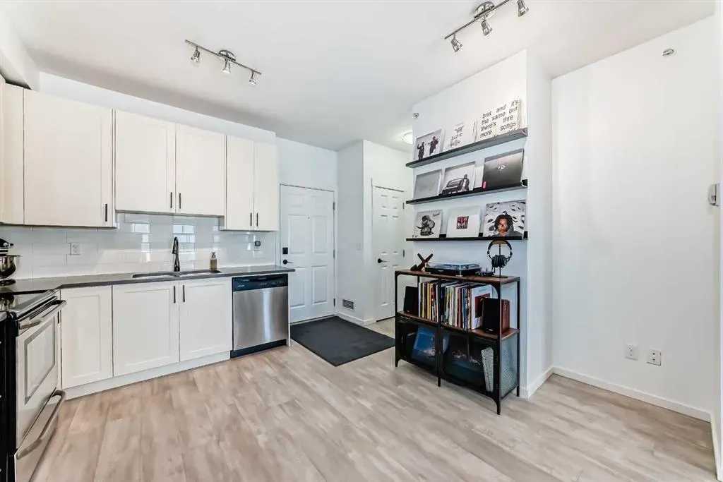 99 Copperstone Park SE, #2410