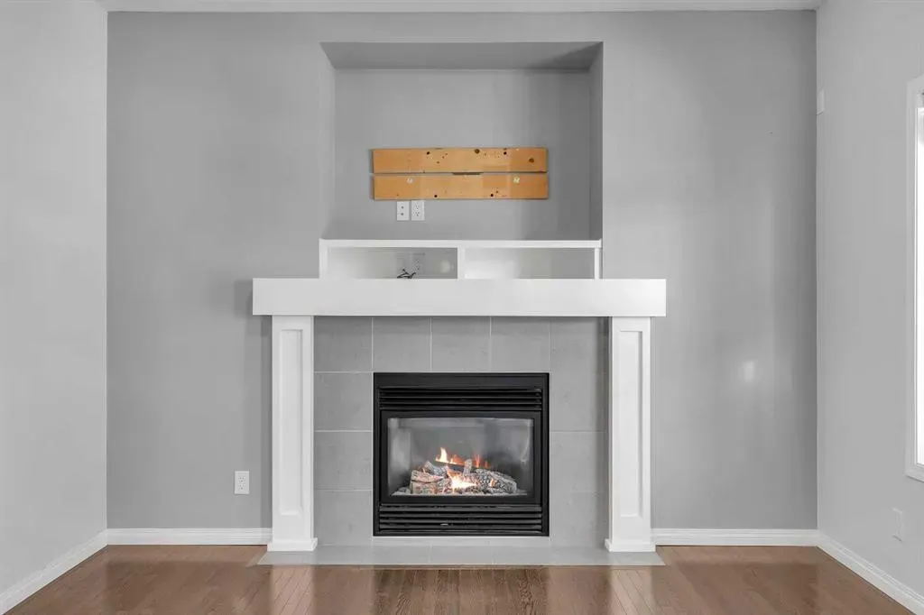 83 Copperpond Square SE