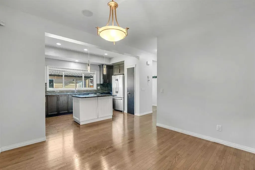 83 Copperpond Square SE
