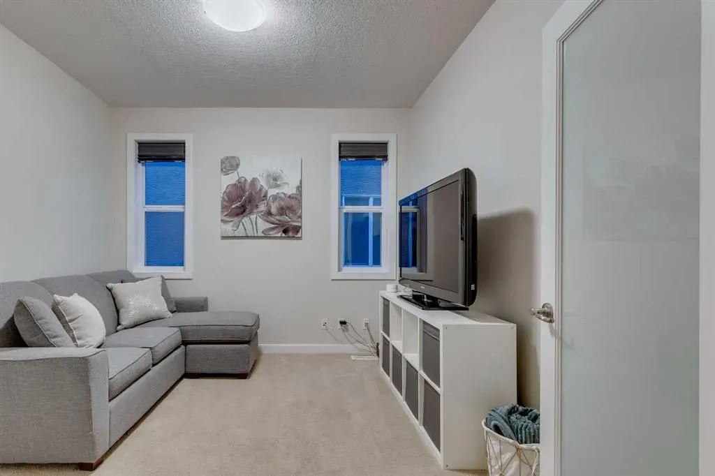 522 Mahogany Manor SE