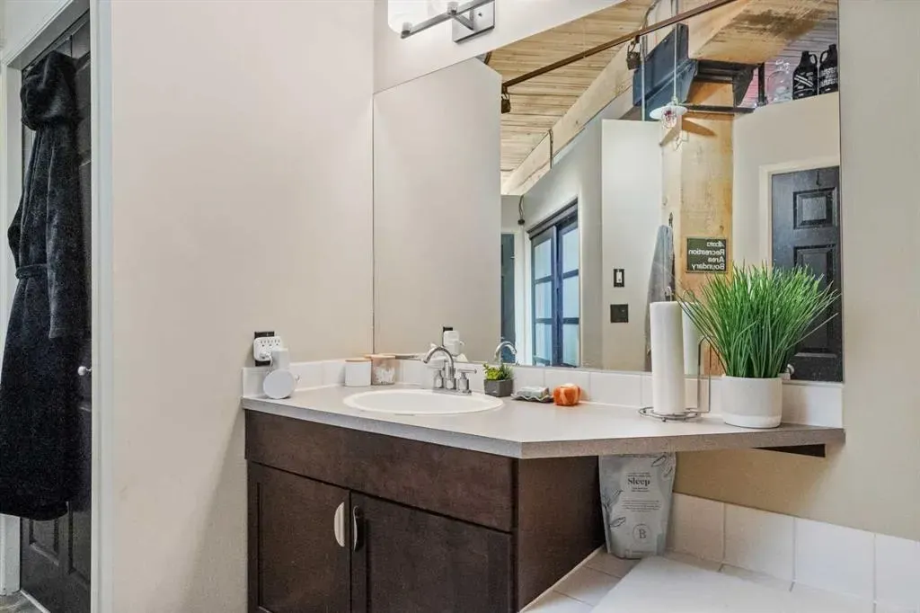 535 10 Avenue SW, #303
