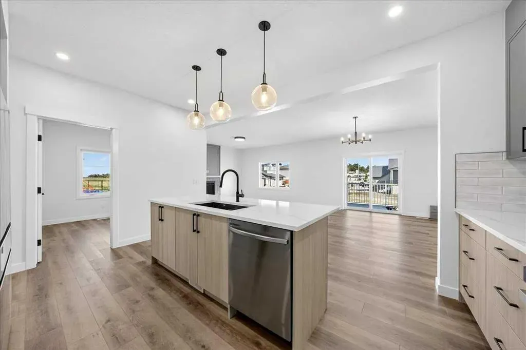 3 Lakewood Point