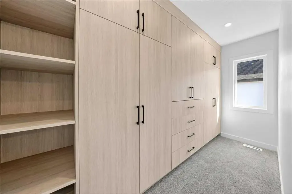 3 Lakewood Point