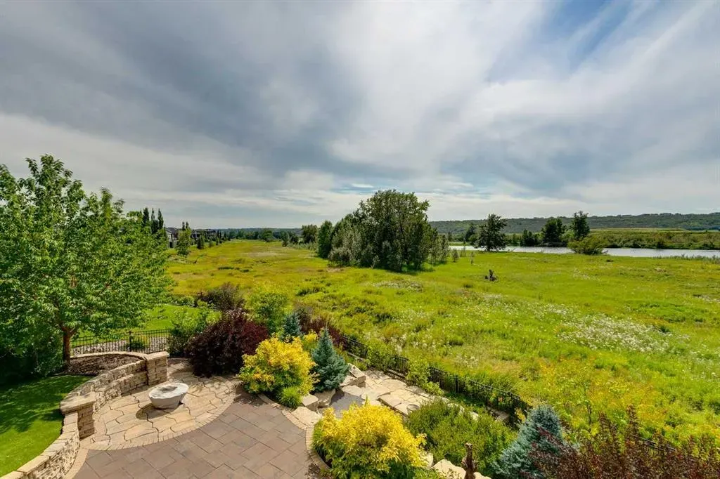 140 Cranbrook View SE