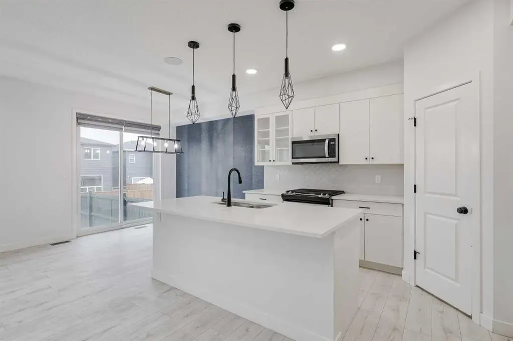 34 Belmont Crescent SW