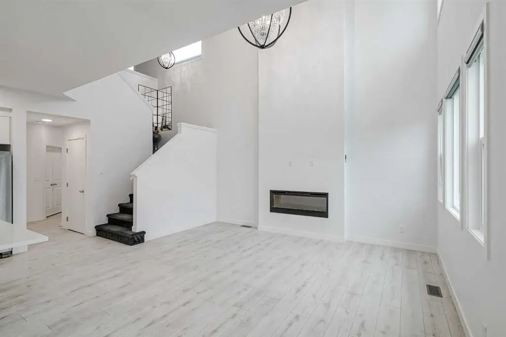 34 Belmont Crescent SW