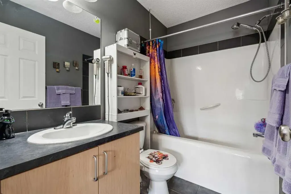 3198 New Brighton Gardens SE