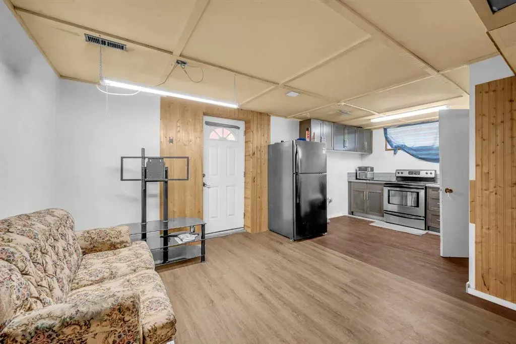48 Street Street NE, #2207