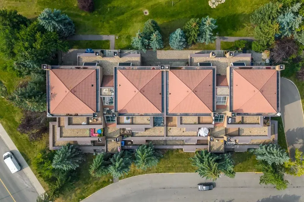 207 Village Terrace SW, #3