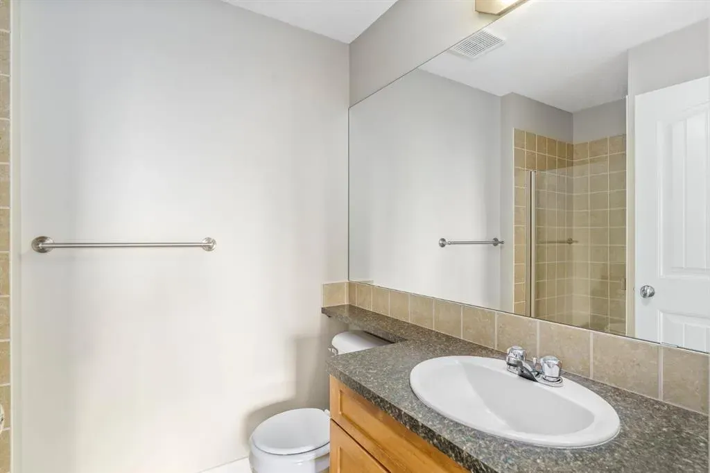 207 Village Terrace SW, #3