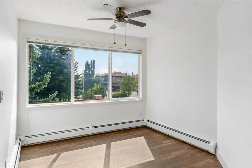 207 Village Terrace SW, #3