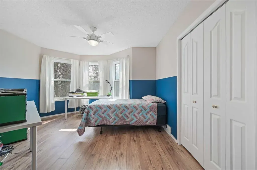 6 Chapala Crescent SE