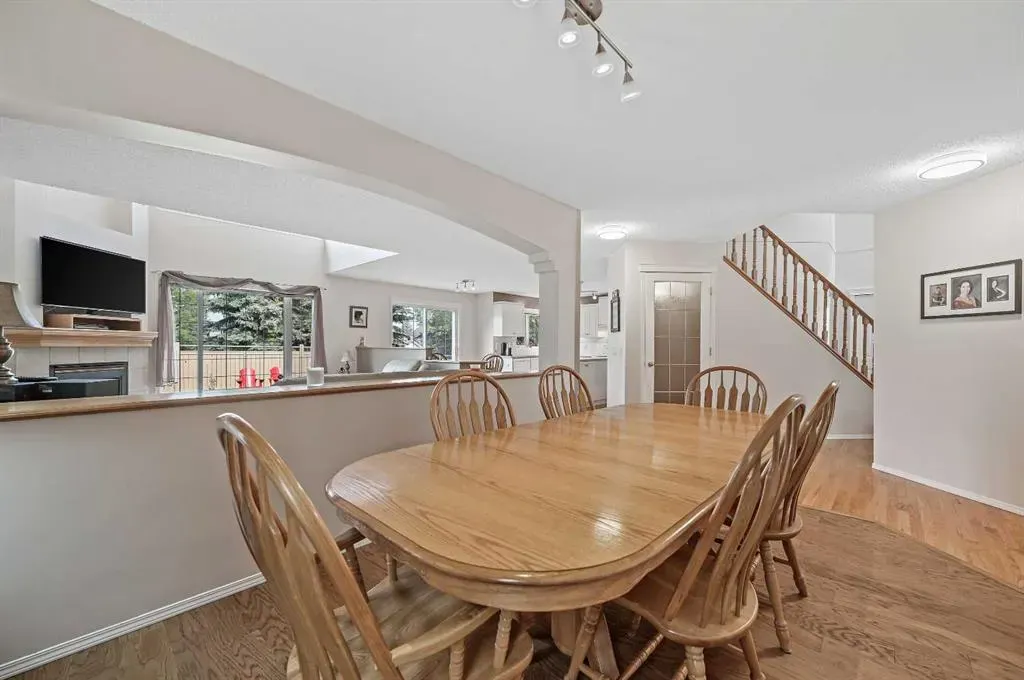 6 Chapala Crescent SE