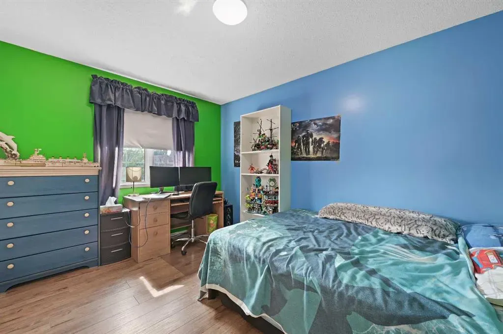 6 Chapala Crescent SE