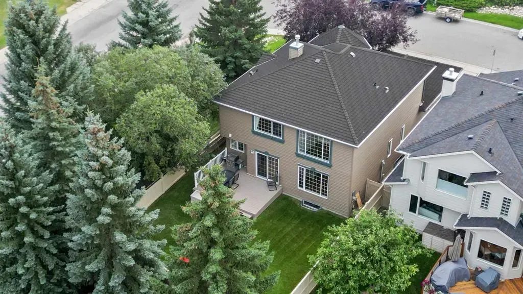 6 Chapala Crescent SE