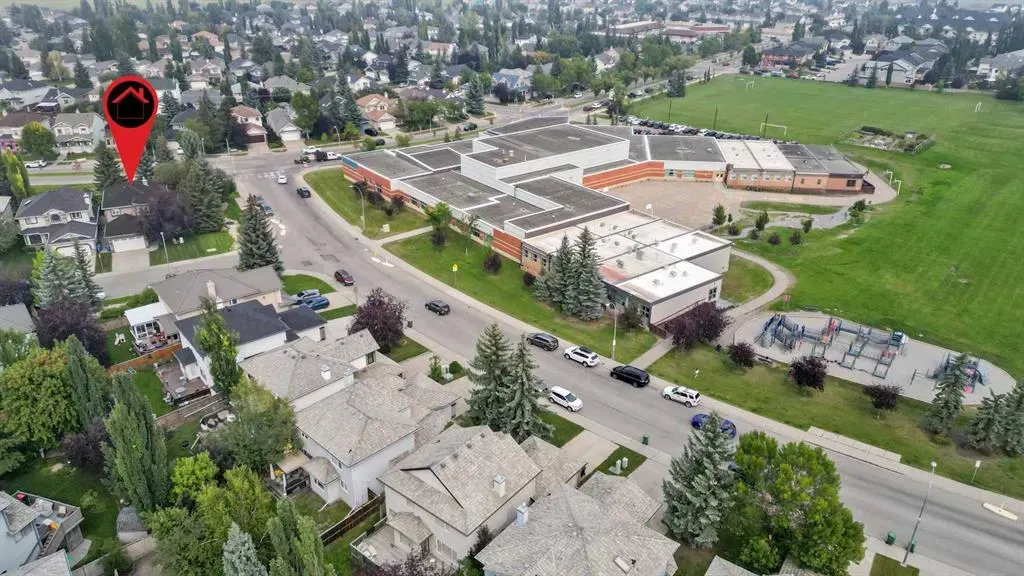 6 Chapala Crescent SE