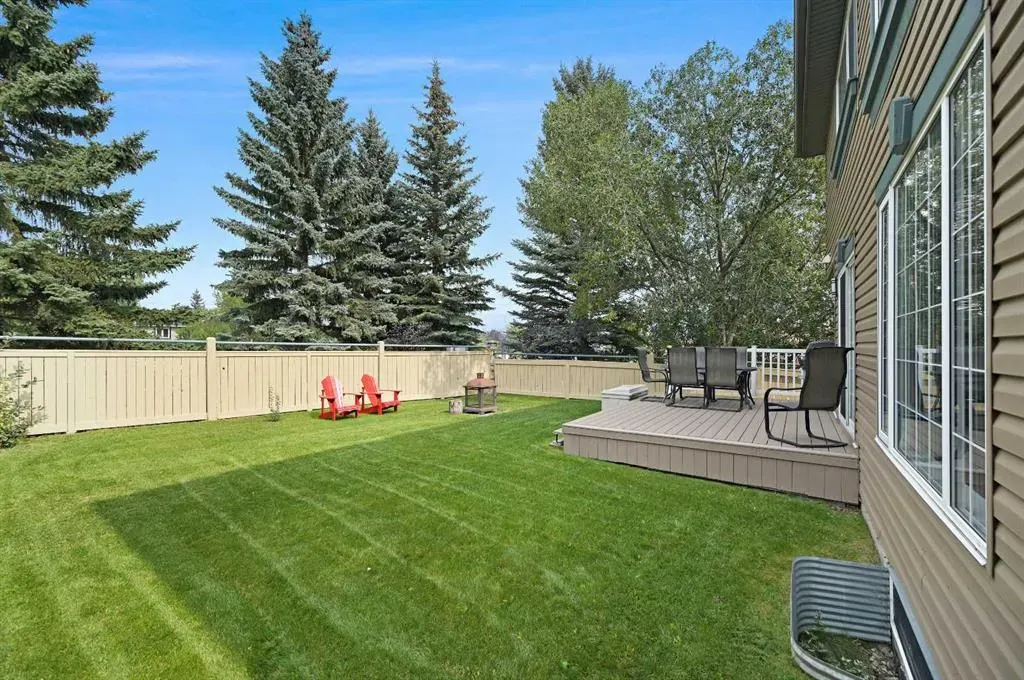 6 Chapala Crescent SE