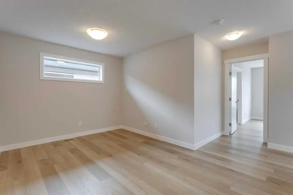 32 Willow Park Point