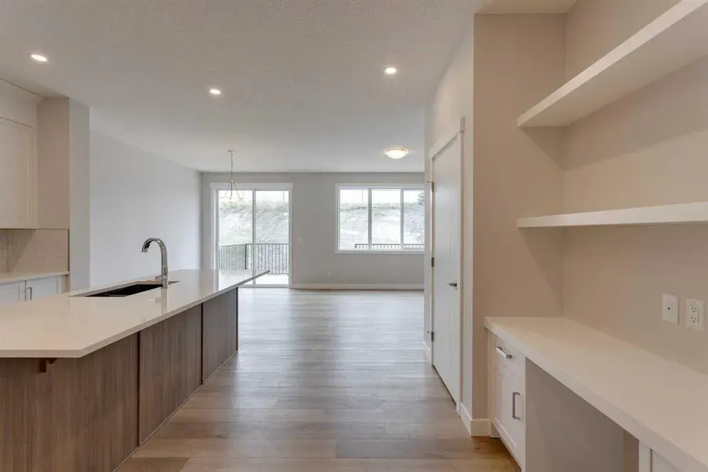 32 Willow Park Point