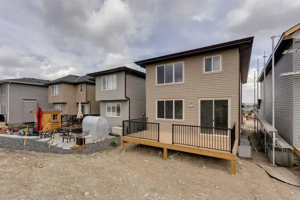 32 Willow Park Point