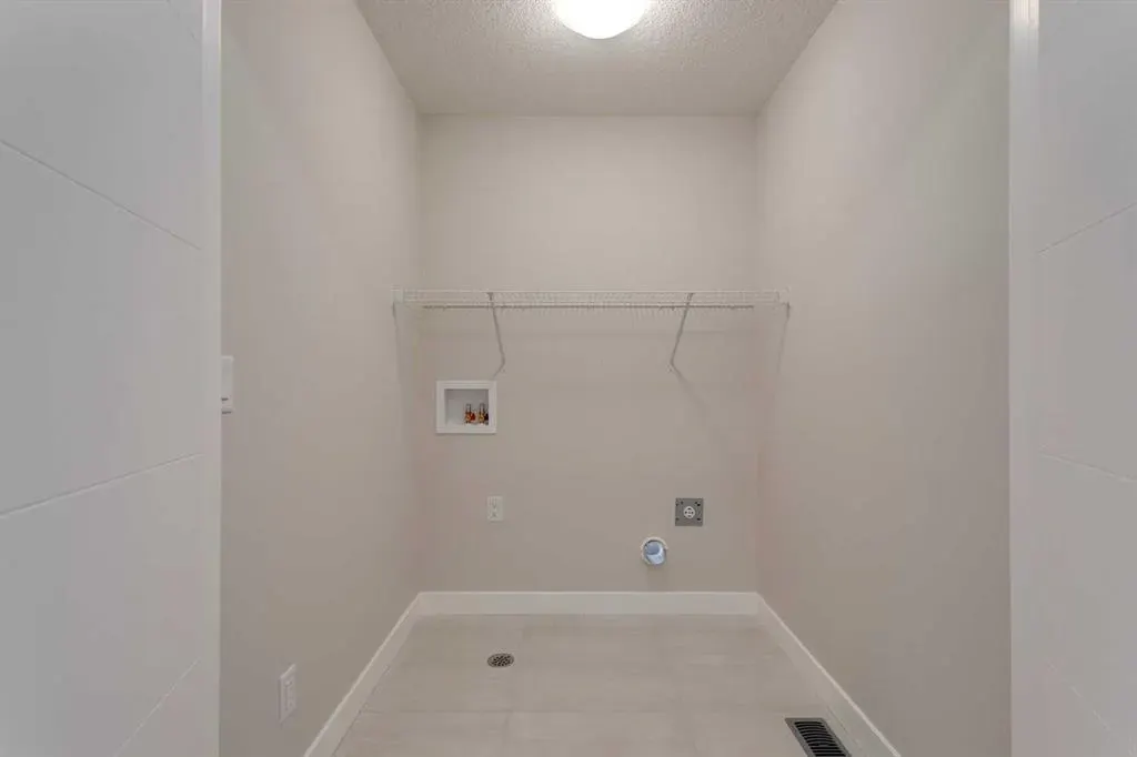 32 Willow Park Point