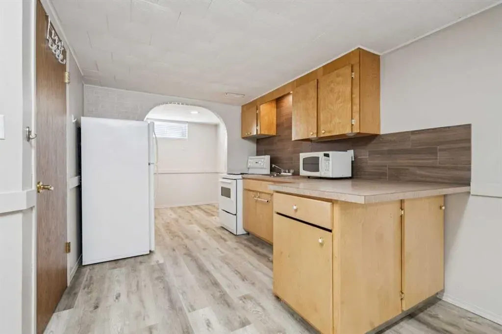 5606 50 Street