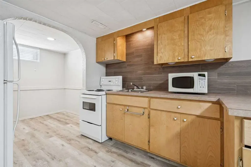 5606 50 Street