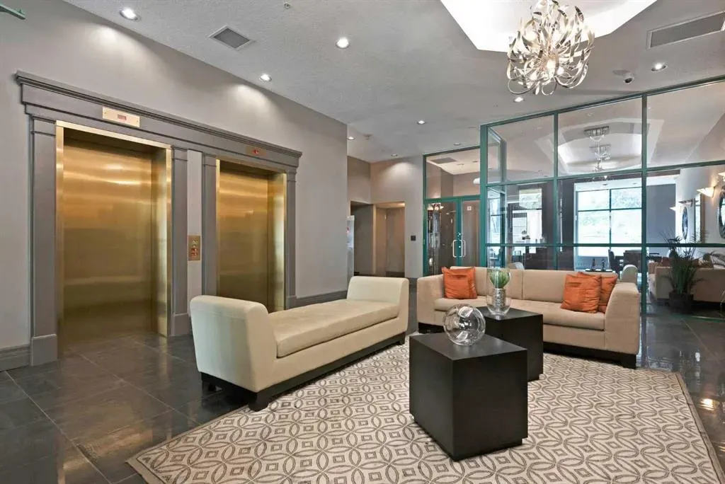 801 2 Avenue SW, #902